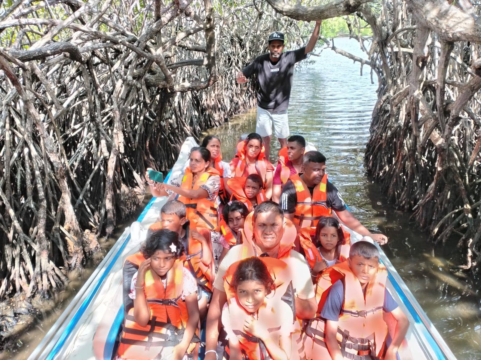 Chuuti Boat Safari